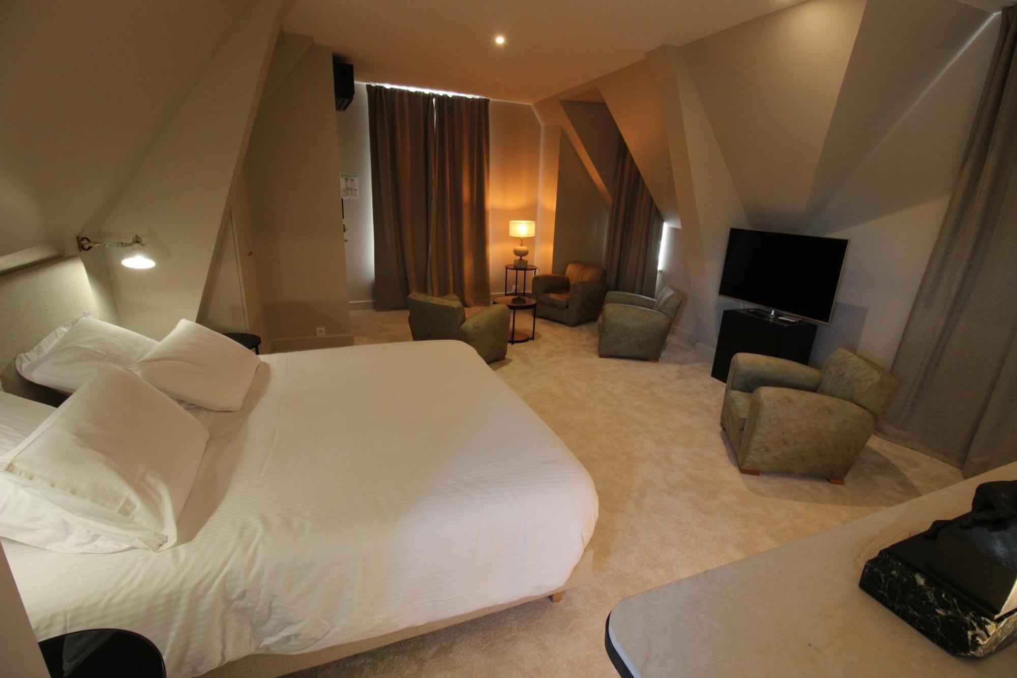 Logis Hotel La Maison A Pan De Bois Vierzon Εξωτερικό φωτογραφία