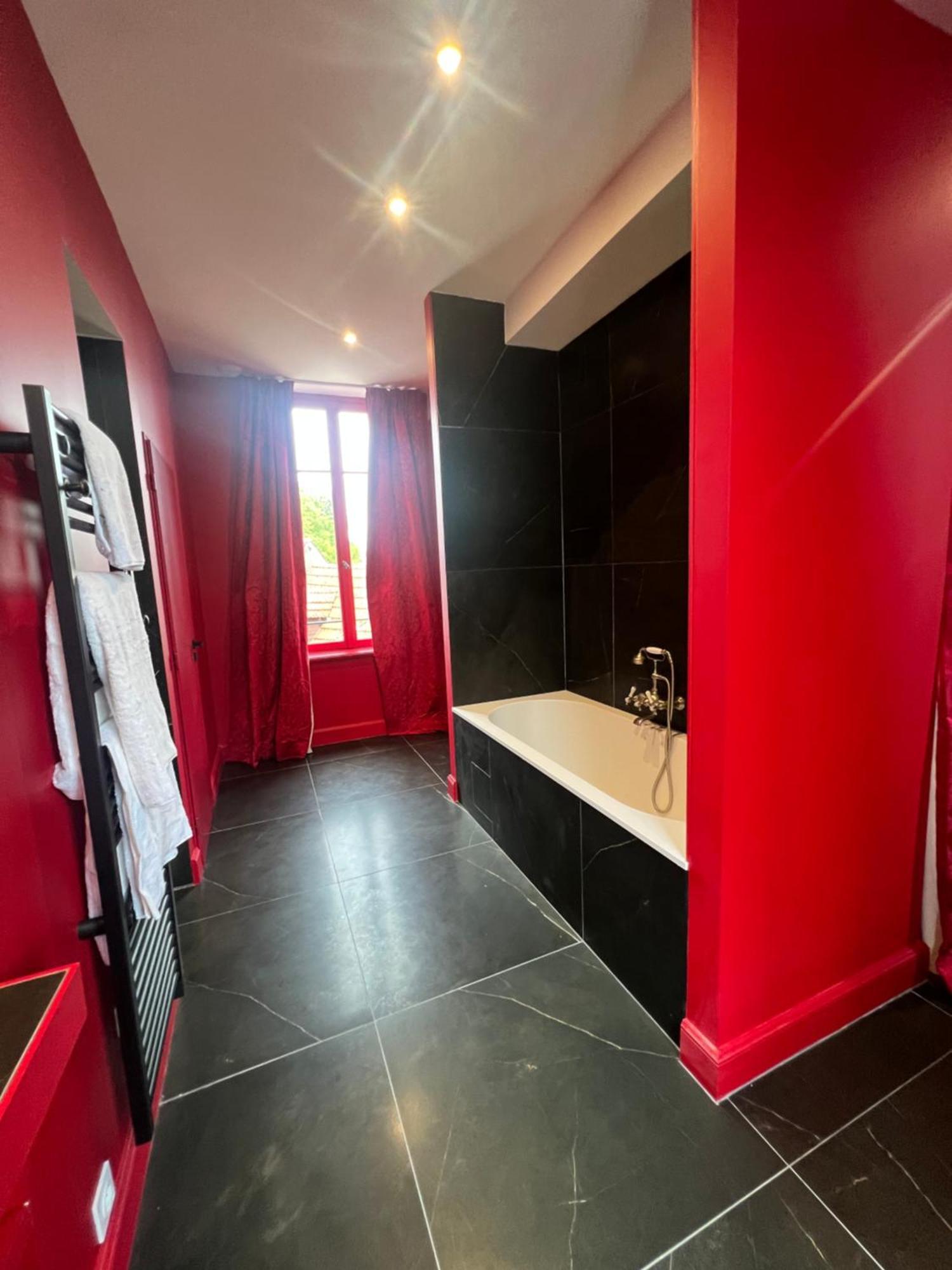 Logis Hotel La Maison A Pan De Bois Vierzon Εξωτερικό φωτογραφία