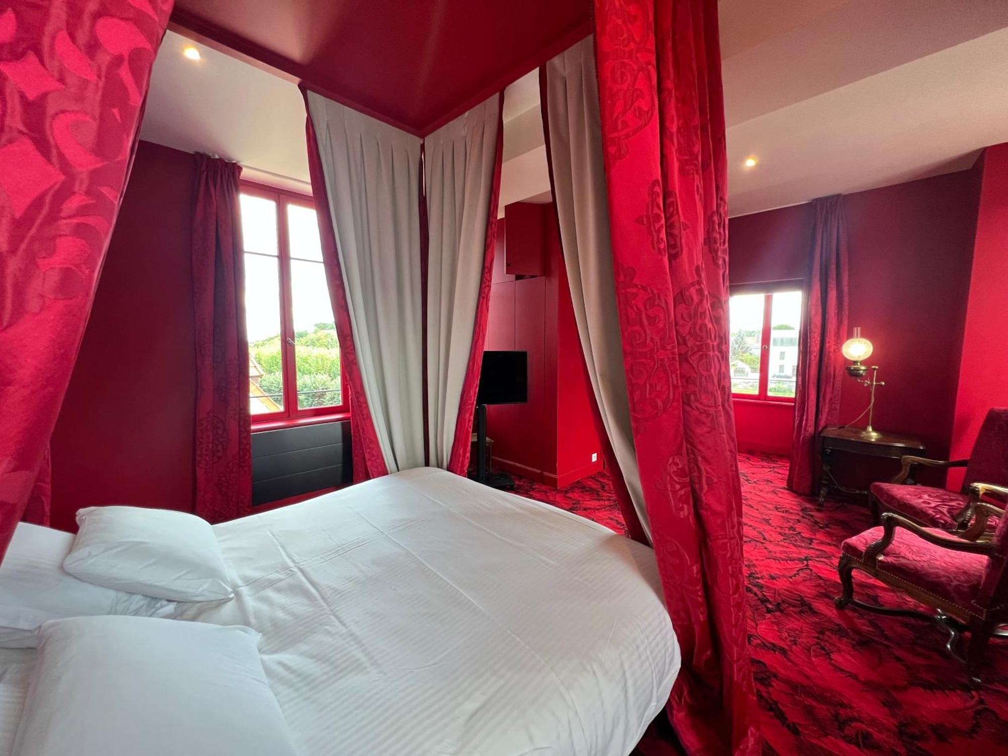 Logis Hotel La Maison A Pan De Bois Vierzon Εξωτερικό φωτογραφία